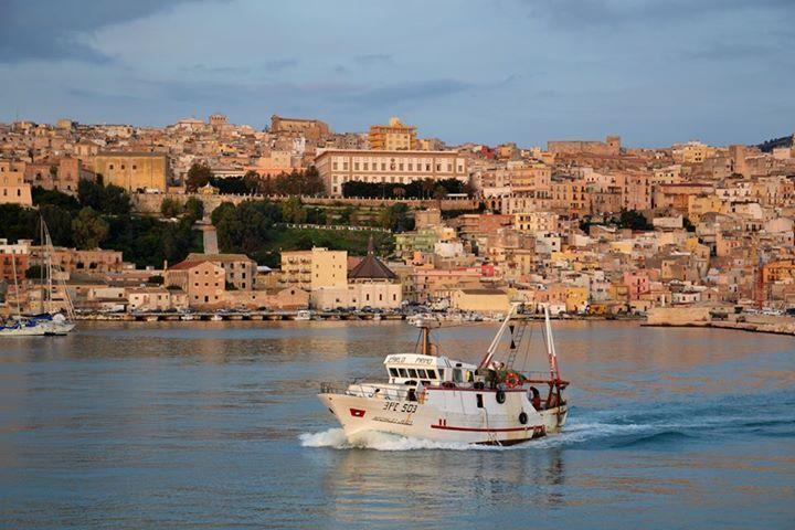 Casa Vacanze Donzellini Apartment Sciacca Cameră foto